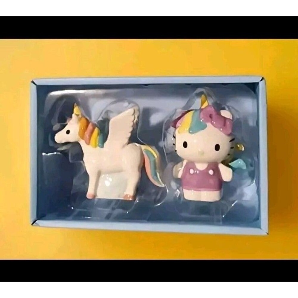 Hello Kitty Sanrio Unicorn Shakers Salt & Pepper 2024 Kitchen Collectible New
